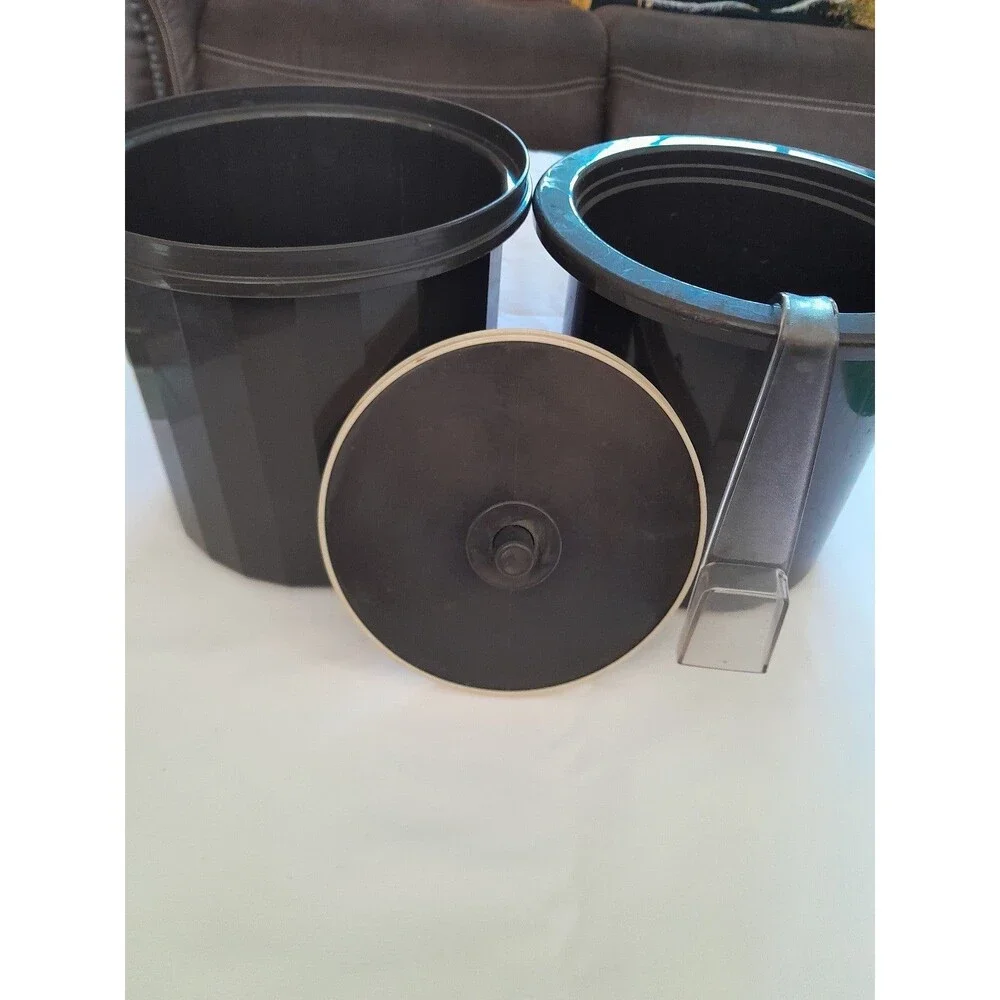 Tupperware ice bucket with tongs